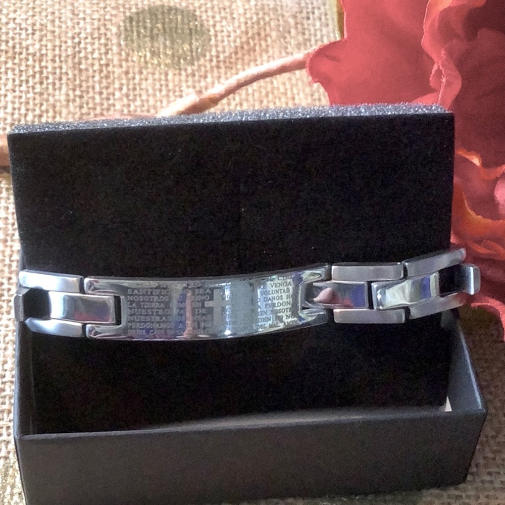 Bracelet